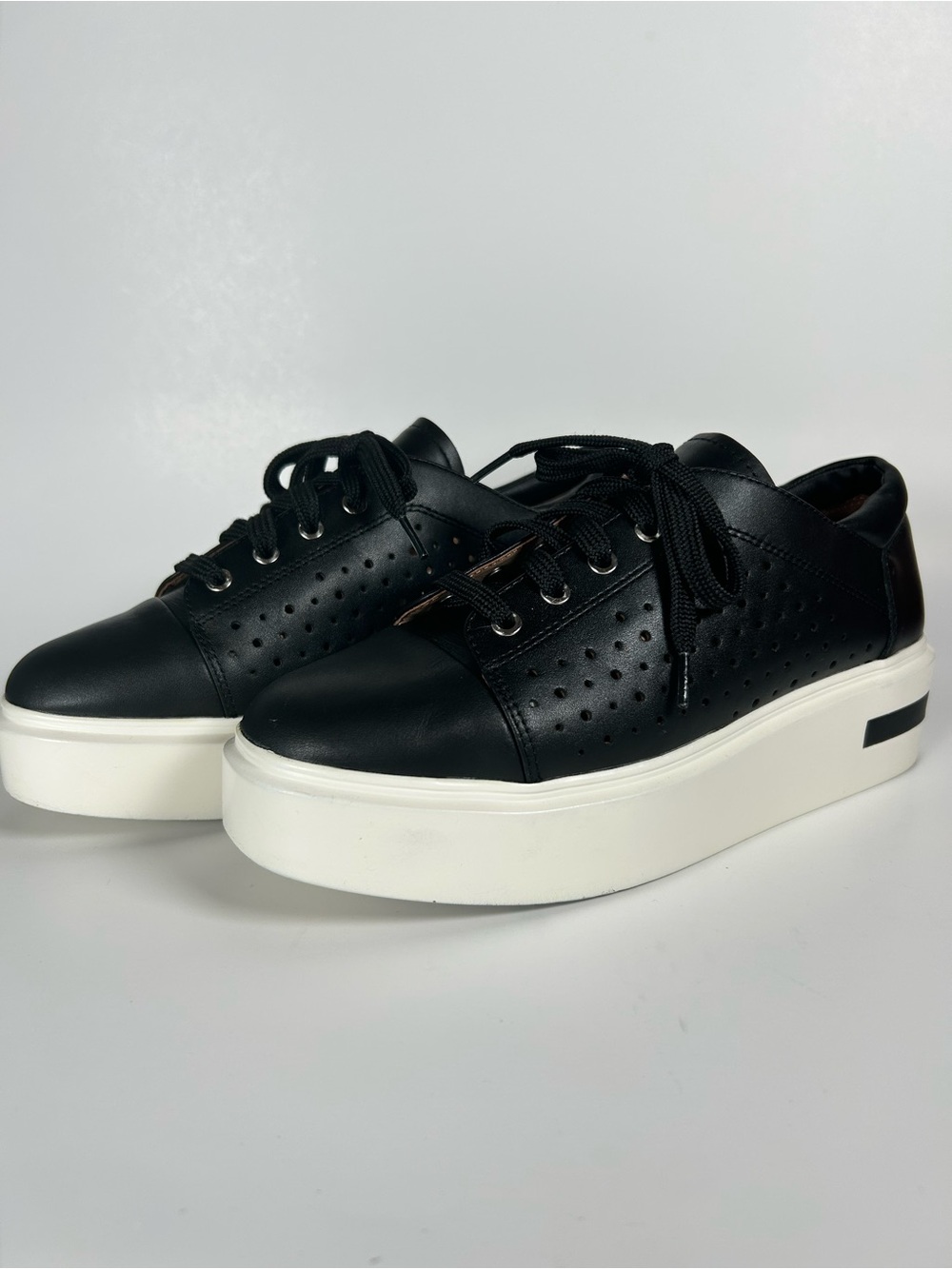 Linea Paolo Kendra Black Perforated Leather Platform Sneakers Size 9.5M